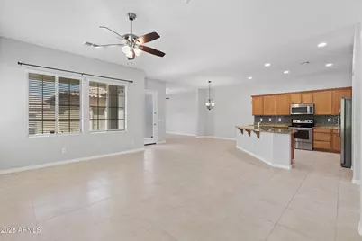 4280 N Verrado Way, Buckeye, AZ 85396 - Photo 4