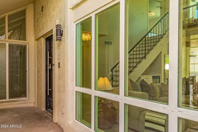 5712 N Scottsdale Road, Paradise Valley, AZ 85253 - Photo 2