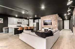 4301 E Bradford Ave, San Tan Valley, AZ 85143 - Photo 10