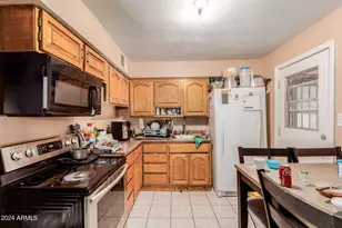 1812 S 28th Dr, Phoenix, AZ 85009 - Photo 8