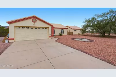 9561 W Hartigan Lane, Arizona City, AZ 85123 - Photo 1