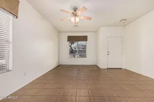 1096 E Parkview Ct, Gilbert, AZ 85295 - Photo 8