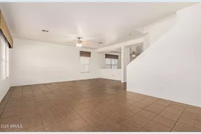 1096 E Parkview Court, Gilbert, AZ 85295 - Photo 12