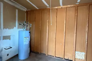 19839 N 6th Dr, Phoenix, AZ 85027 - Photo 14