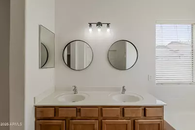 3877 S Coach House Drive, Gilbert, AZ 85297 - Photo 30