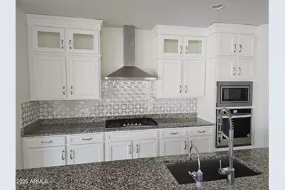 8622 W Rancho Drive, Glendale, AZ 85305 - Photo 8