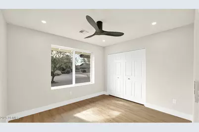 116 E Helena Drive, Phoenix, AZ 85022 - Photo 10