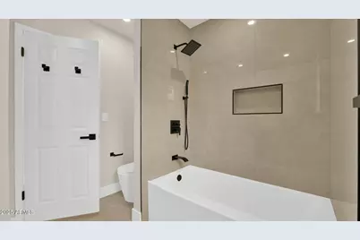 116 E Helena Drive, Phoenix, AZ 85022 - Photo 12