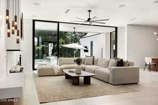 3721 E Piccadilly Rd, Phoenix, AZ 85018 - Photo 10