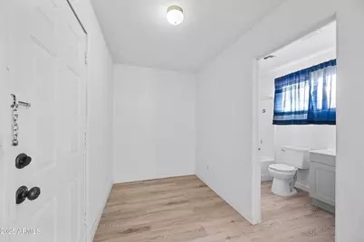 2057 E 10th Street, Tempe, AZ 85281 - Photo 22