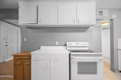 2057 E 10th Street, Tempe, AZ 85281 - Photo 8