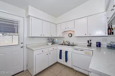 3505 E Campbell Avenue #6, Phoenix, AZ 85018 - Photo 16