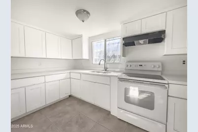 1927 E Sheridan Street #B, Phoenix, AZ 85006 - Photo 8