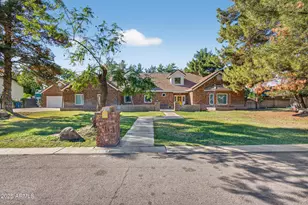 2306 N Hall Cir, Mesa, AZ 85203 - Photo 4