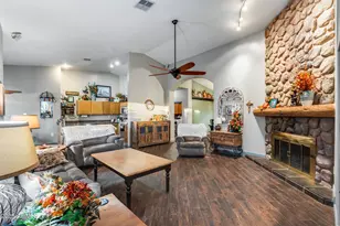 23712 N 104th Ave, Peoria, AZ 85383 - Photo 10