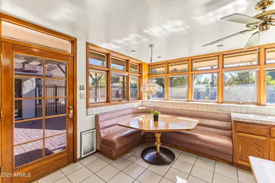 2047 W Cambridge Avenue, Phoenix, AZ 85009 - Photo 30