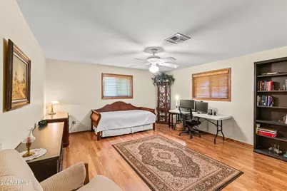 2047 W Cambridge Avenue, Phoenix, AZ 85009 - Photo 24