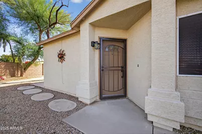 6831 S Oakmont Drive, Chandler, AZ 85249 - Photo 4