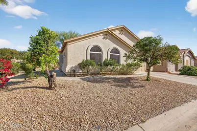 6831 S Oakmont Drive, Chandler, AZ 85249 - Photo 1
