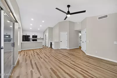 6831 S Oakmont Drive, Chandler, AZ 85249 - Photo 6