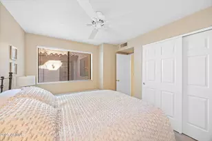 11837 N 40th Pl, Phoenix, AZ 85028 - Photo 14
