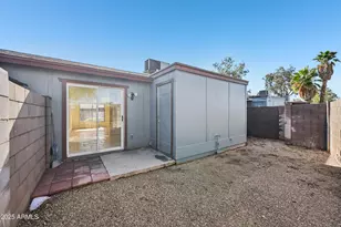 3645 N 69th Ave, Phoenix, AZ 85033 - Photo 18