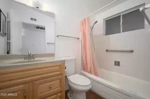 10620 W Oakmont Dr, Sun City, AZ 85351 - Photo 12