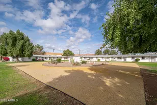 10620 W Oakmont Dr, Sun City, AZ 85351 - Photo 20