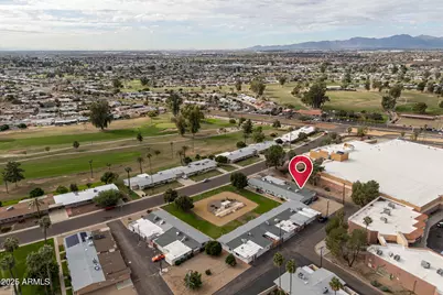 10620 W Oakmont Drive, Sun City, AZ 85351 - Photo 24