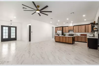 3219 S 198th Lane, Buckeye, AZ 85326 - Photo 8