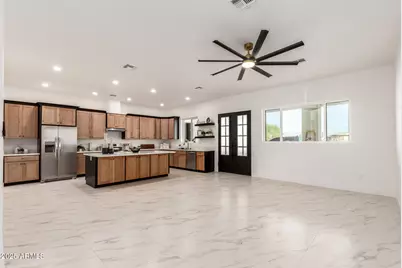 3219 S 198th Lane, Buckeye, AZ 85326 - Photo 6