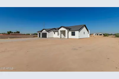 3219 S 198th Lane, Buckeye, AZ 85326 - Photo 2