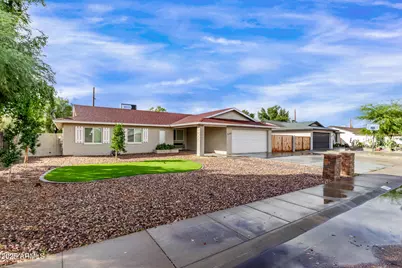 8542 N 42nd Drive, Phoenix, AZ 85051 - Photo 4