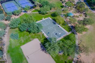 2413 W Sienna Bouquet Pl, Phoenix, AZ 85085 - Photo 54