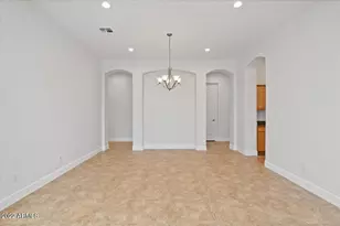 2413 W Sienna Bouquet Pl, Phoenix, AZ 85085 - Photo 12