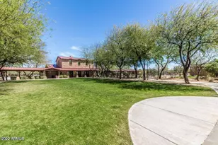 2413 W Sienna Bouquet Pl, Phoenix, AZ 85085 - Photo 56