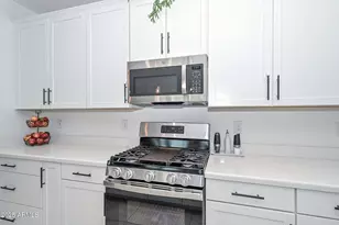 14010 W Mariposa Grande, Surprise, AZ 85387 - Photo 38