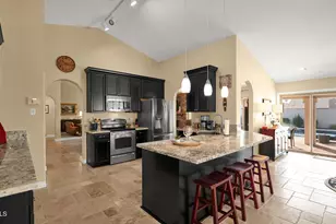 10083 E Dreyfus Ave, Scottsdale, AZ 85260 - Photo 20