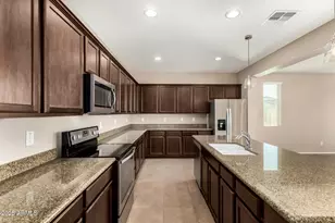 22453 E Camina Plata, Queen Creek, AZ 85142 - Photo 4