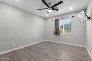 2216 W Berridge Ln, Phoenix, AZ 85015 - Photo 22