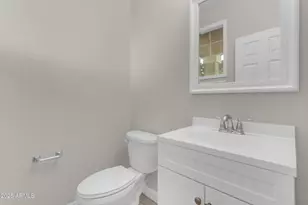 2452 N 73rd Ln, Phoenix, AZ 85035 - Photo 16