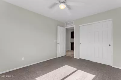2452 N 73rd Lane, Phoenix, AZ 85035 - Photo 14