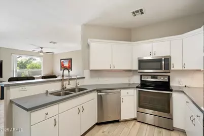 9550 E Thunderbird Road #213, Scottsdale, AZ 85260 - Photo 2