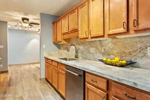 4822 E Earll Dr, Phoenix, AZ 85018 - Photo 10