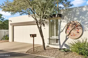 4822 E Earll Dr, Phoenix, AZ 85018 - Photo 2