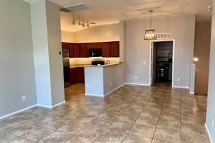 2725 E Mine Creek Rd, Phoenix, AZ 85024 - Photo 4