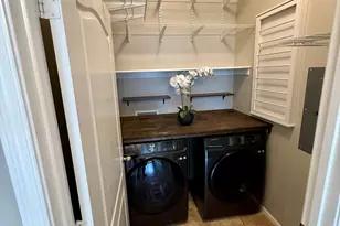 2725 E Mine Creek Rd, Phoenix, AZ 85024 - Photo 16