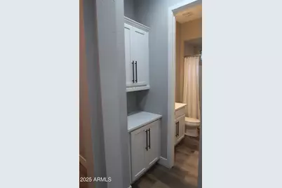 2852 E Robin Lane E, Phoenix, AZ 85050 - Photo 26