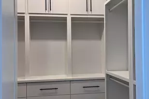 2852 E Robin Ln E, Phoenix, AZ 85050 - Photo 24