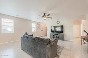 19228 N Ventana Ln, Maricopa, AZ 85138 - Photo 2